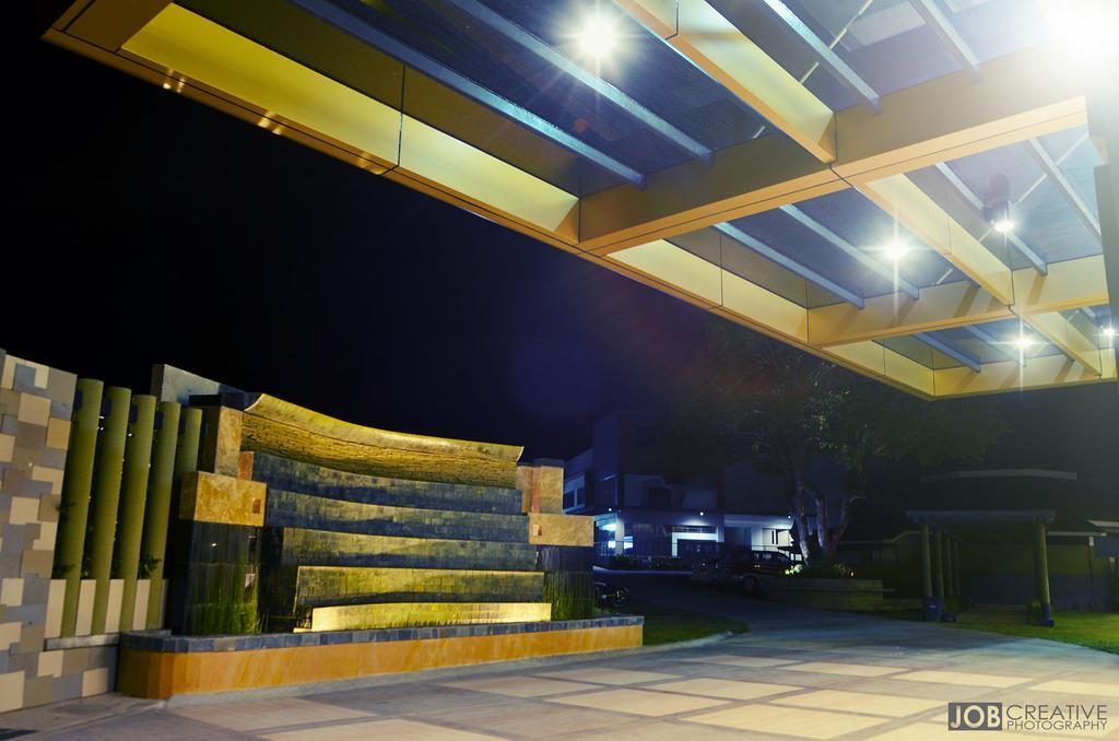 Rivermount Hotel And Resort Sarrat Luaran gambar