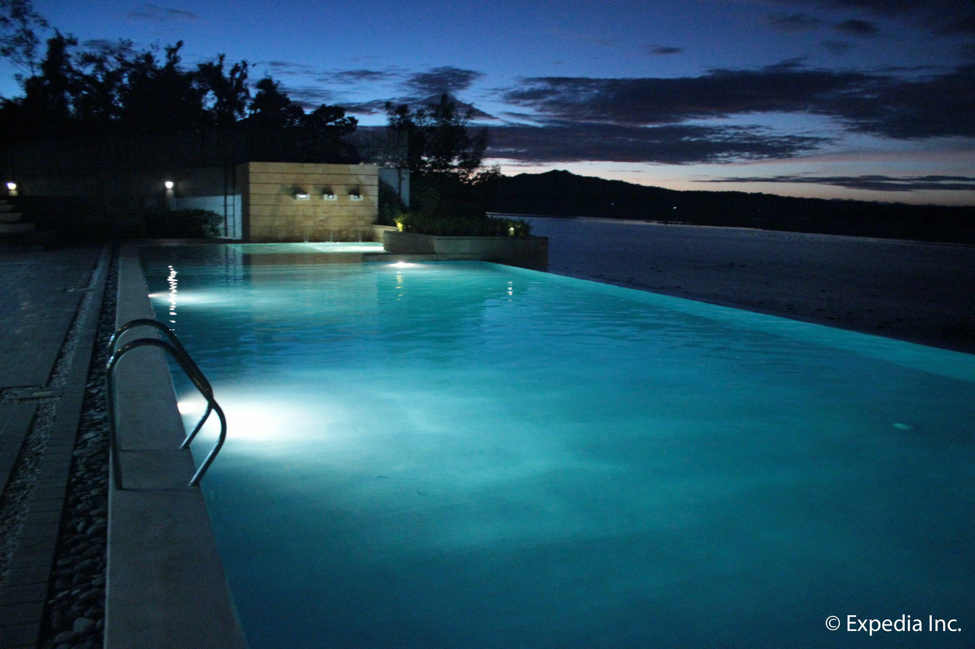 Rivermount Hotel And Resort Sarrat Luaran gambar