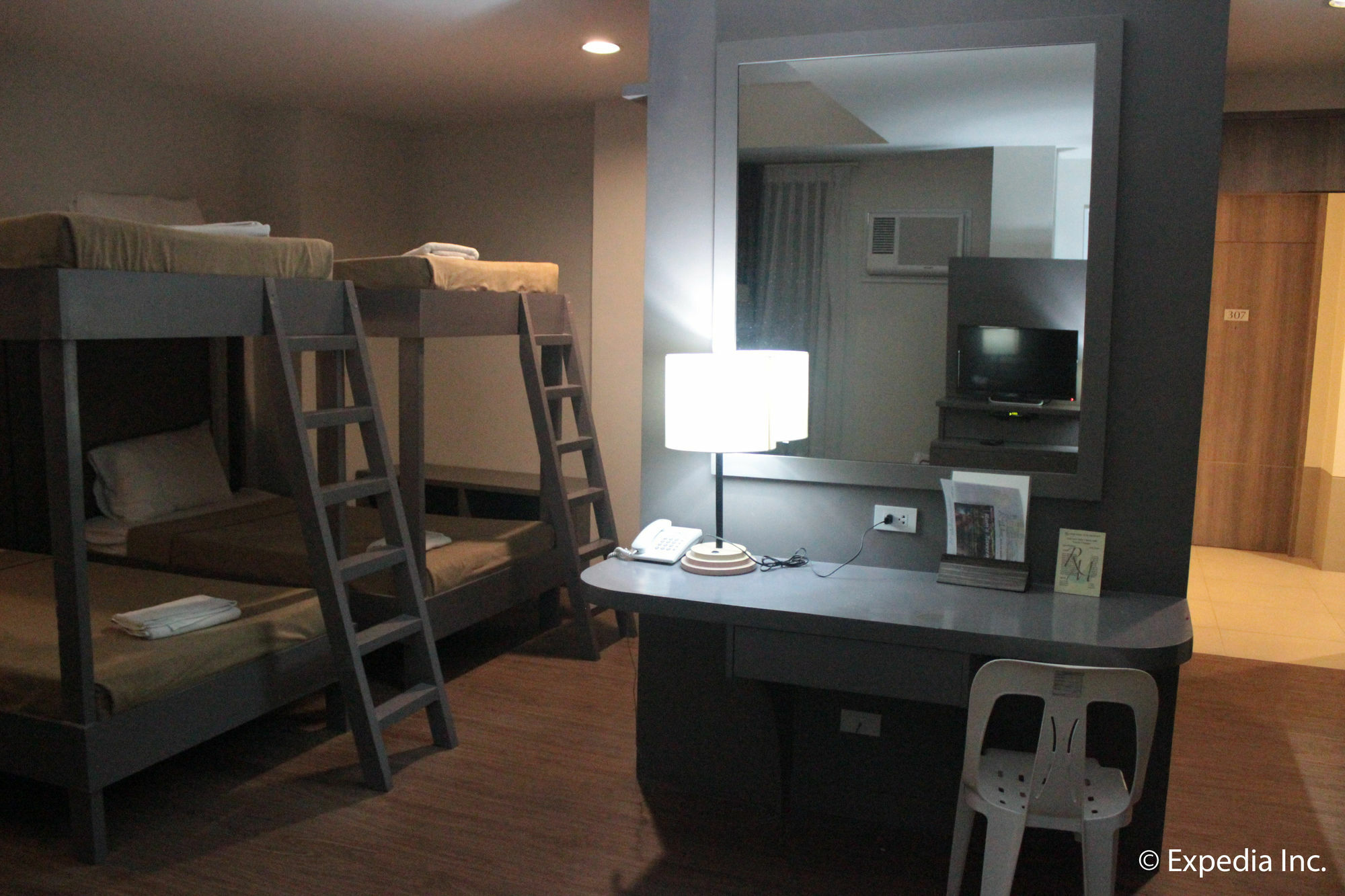 Rivermount Hotel And Resort Sarrat Luaran gambar