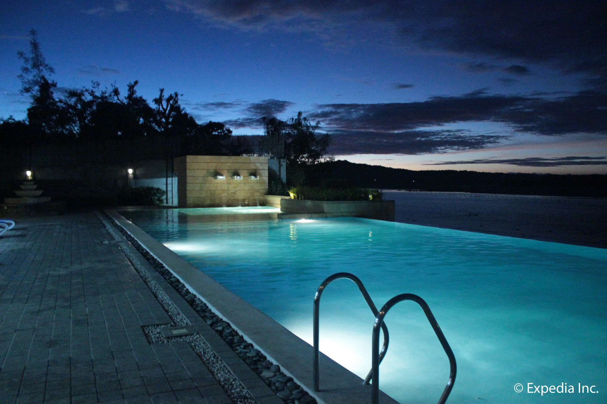 Rivermount Hotel And Resort Sarrat Luaran gambar